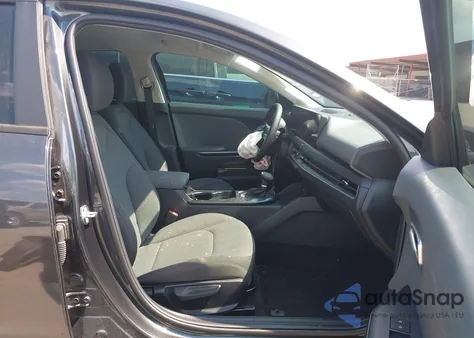 2025 Kia K4 Lxs z USA, uszkodzony, nr VIN 3KPFT4DE9SE109355